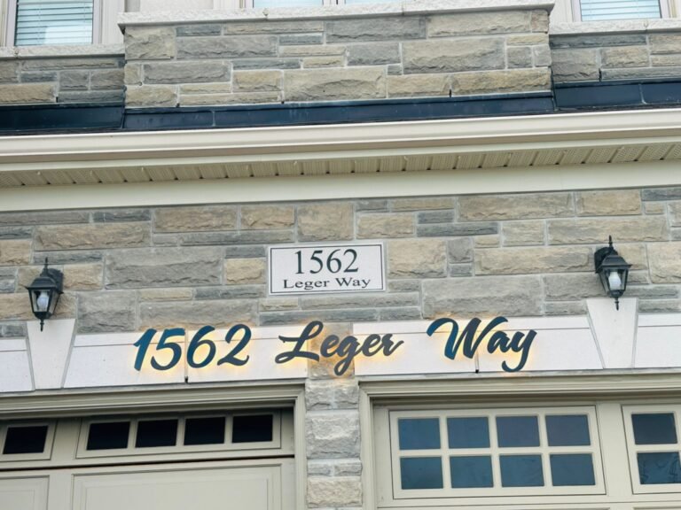Instagram post from unique_signs_on. This post is in position 14.