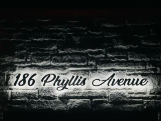 Instagram post from unique_signs_on. This post is in position 9.