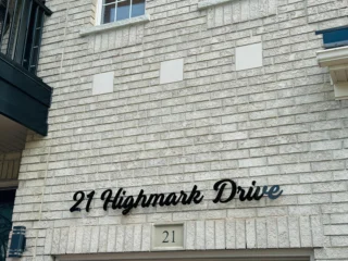 Instagram post from unique_signs_on. This post is in position 7.