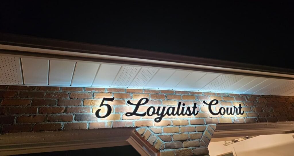 Instagram post from unique_signs_on. This post is in position 2.