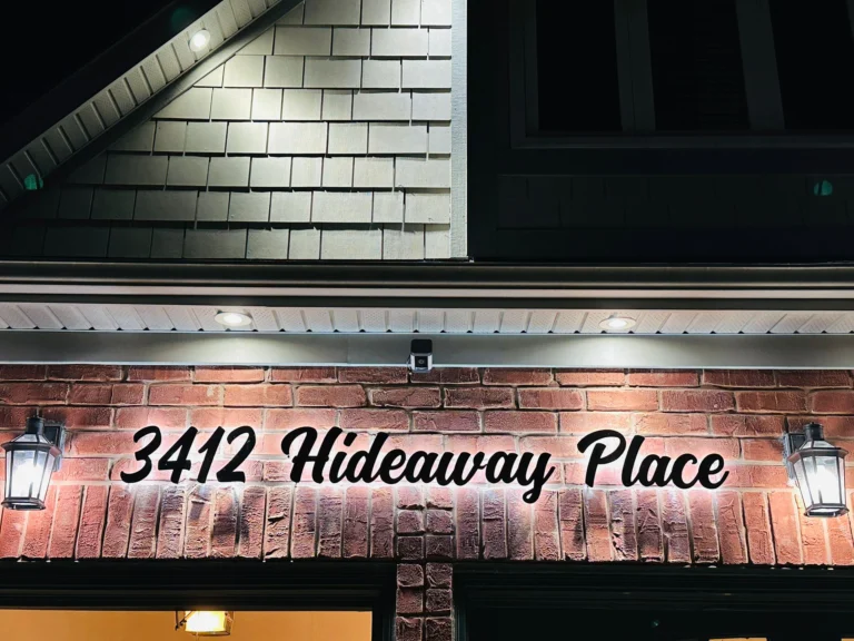 Instagram post from unique_signs_on. This post is in position 7.