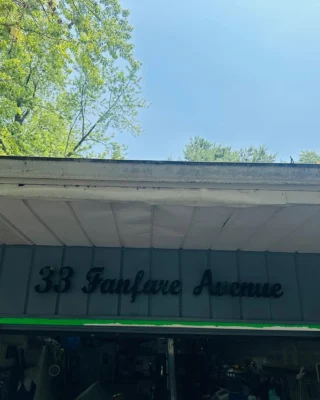 Instagram post from unique_signs_on. This post is in position 13.