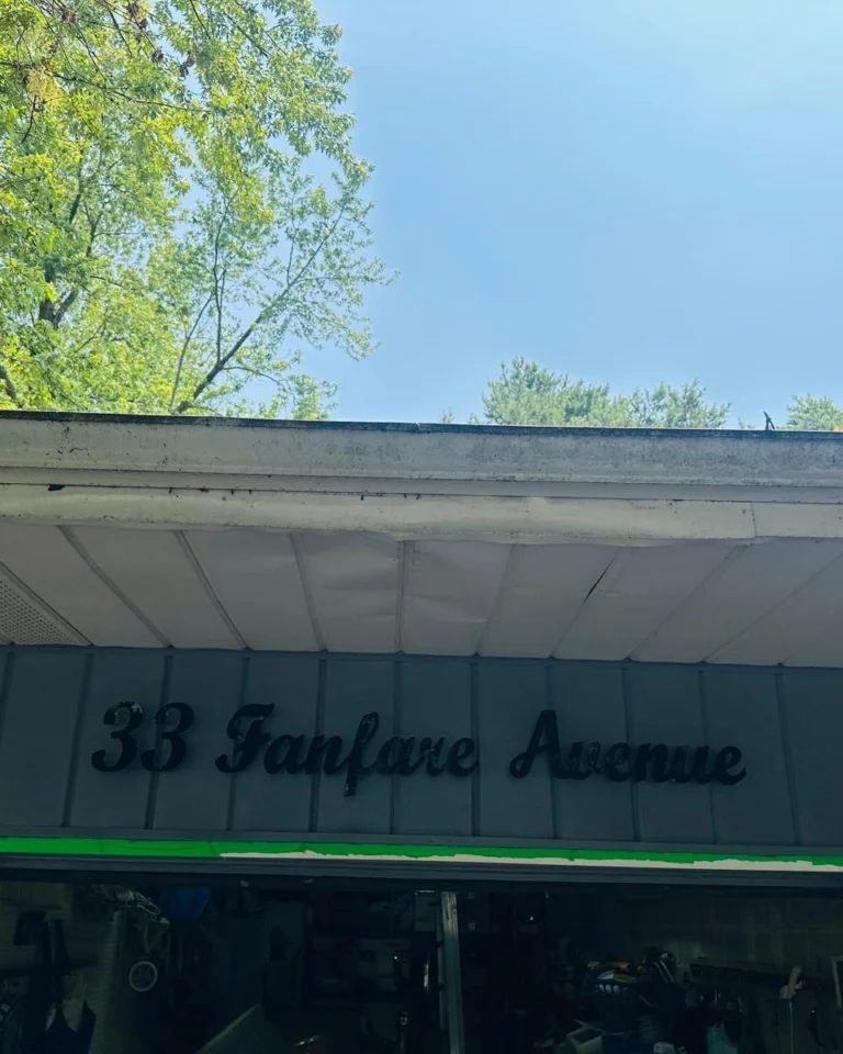 Instagram post from unique_signs_on. This post is in position 12.