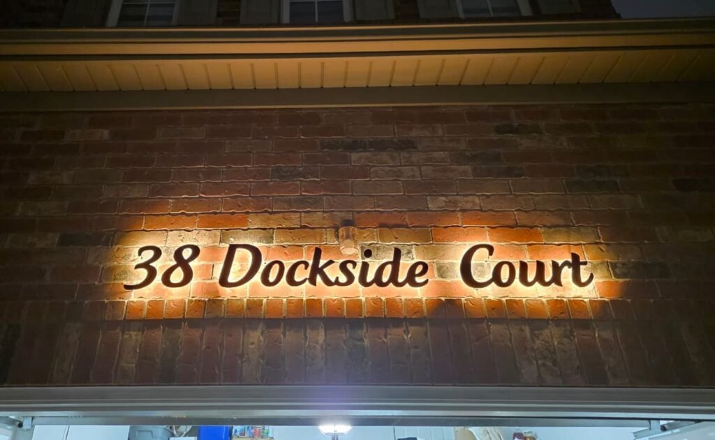 Instagram post from unique_signs_on. This post is in position 11.