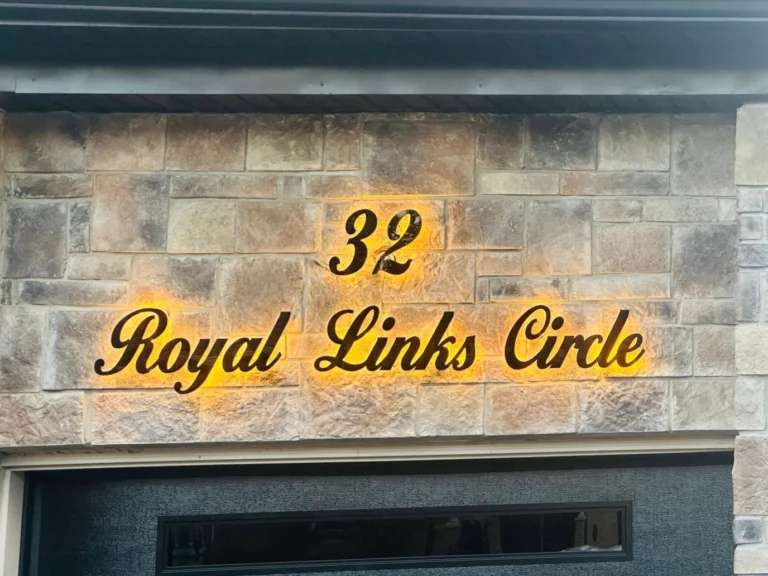 Instagram post from unique_signs_on. This post is in position 3.